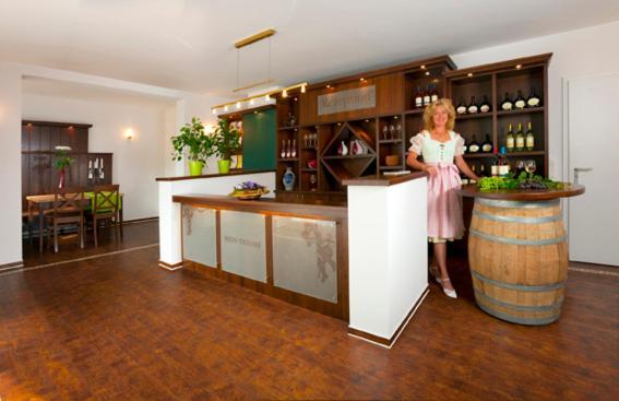 Wein-Traeume Hotel Thuengersheim Exterior photo